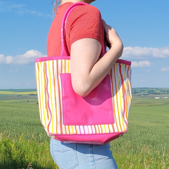 Pink stripe Liz Claiborne canvas tote bag with wristlet - Picture 2 of 14